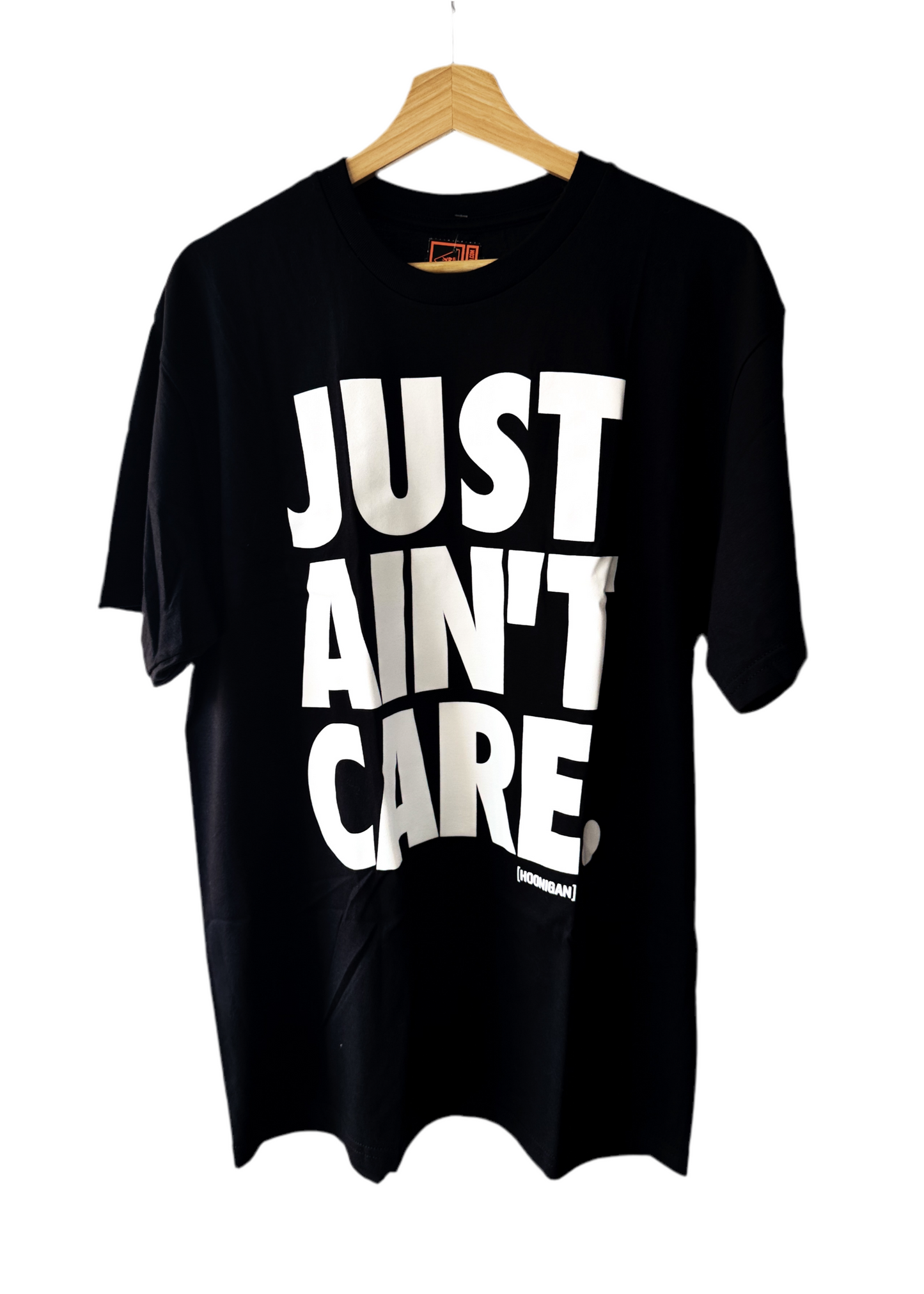 T-Shirt “Just Aint Care” Black L