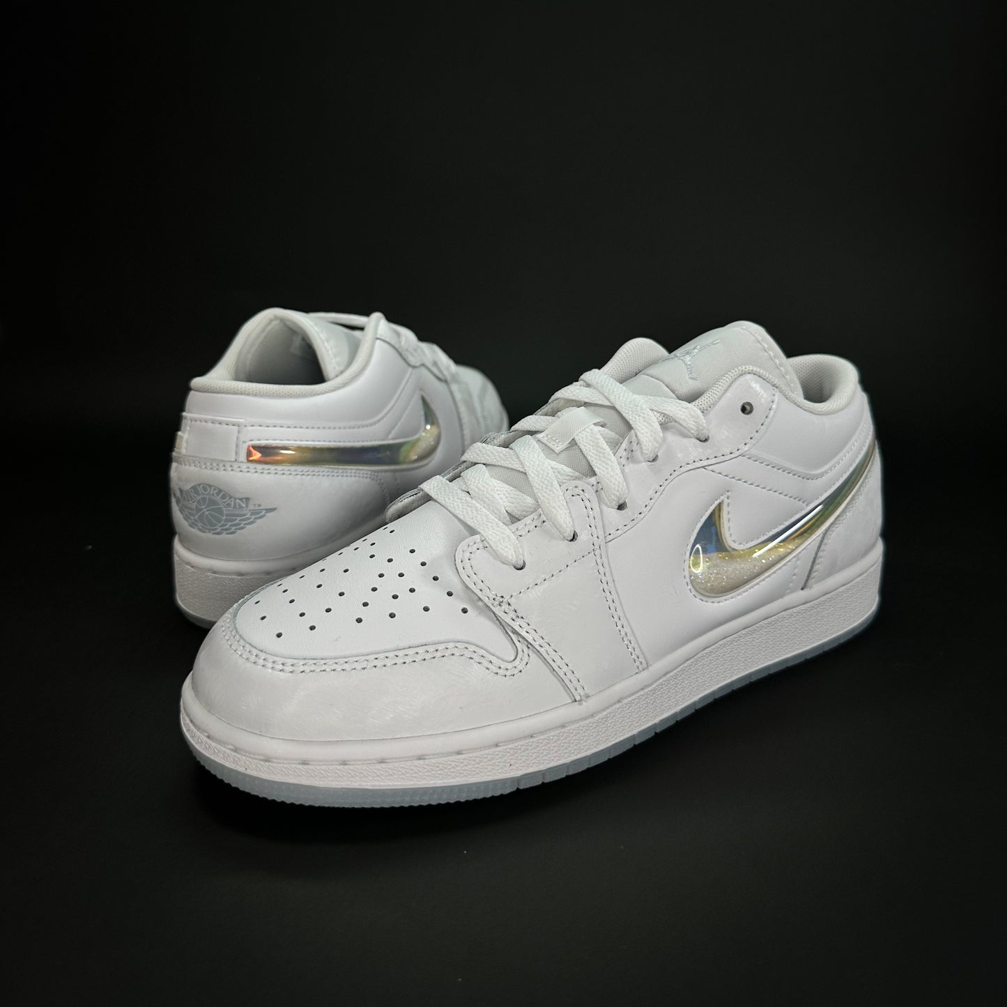 7us (8.5W) Nike Jordan 1 Low “Glitter Swoosh”