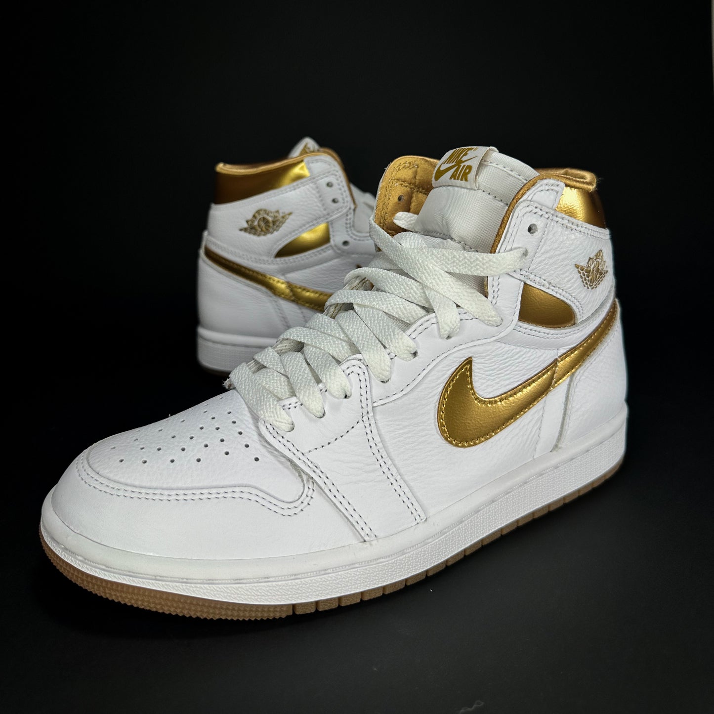 Jordan 1 High OG “Metallic Gold” 5,5us (7W)