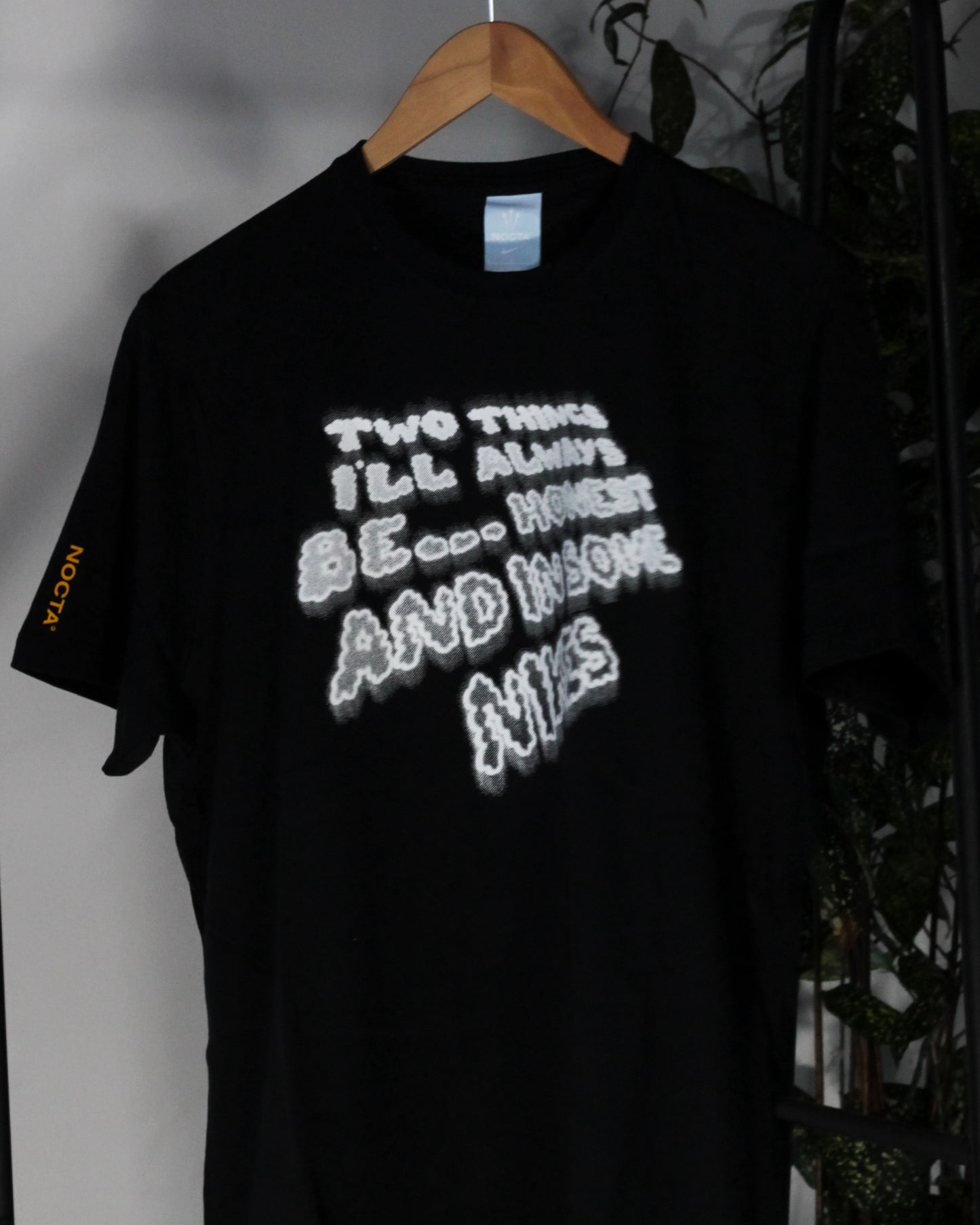 T-Shirt "Be Honest" Black L