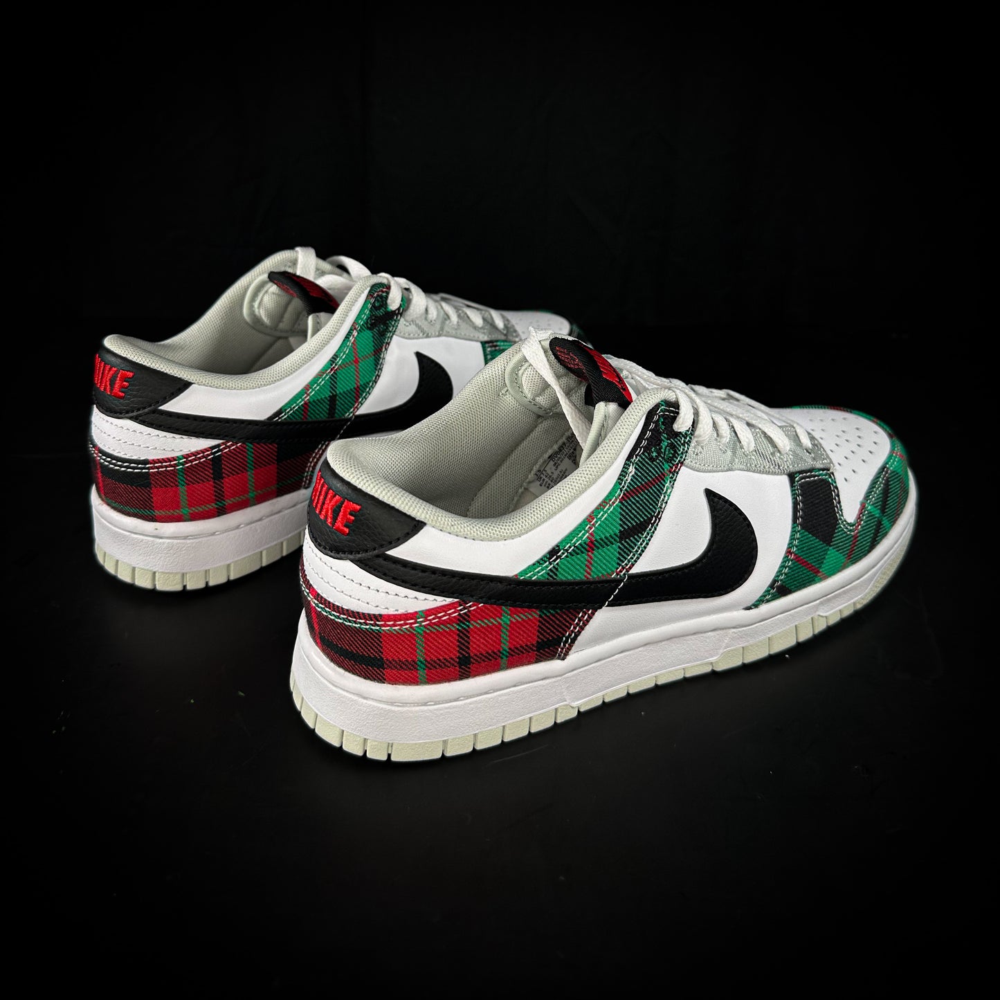 8.5us (10W) Nike Dunk Low “Tartan Plaid”