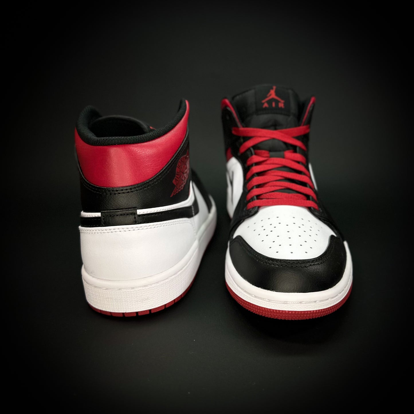Jordan 1 Mid “Gym Red Black Toe” 9,5us