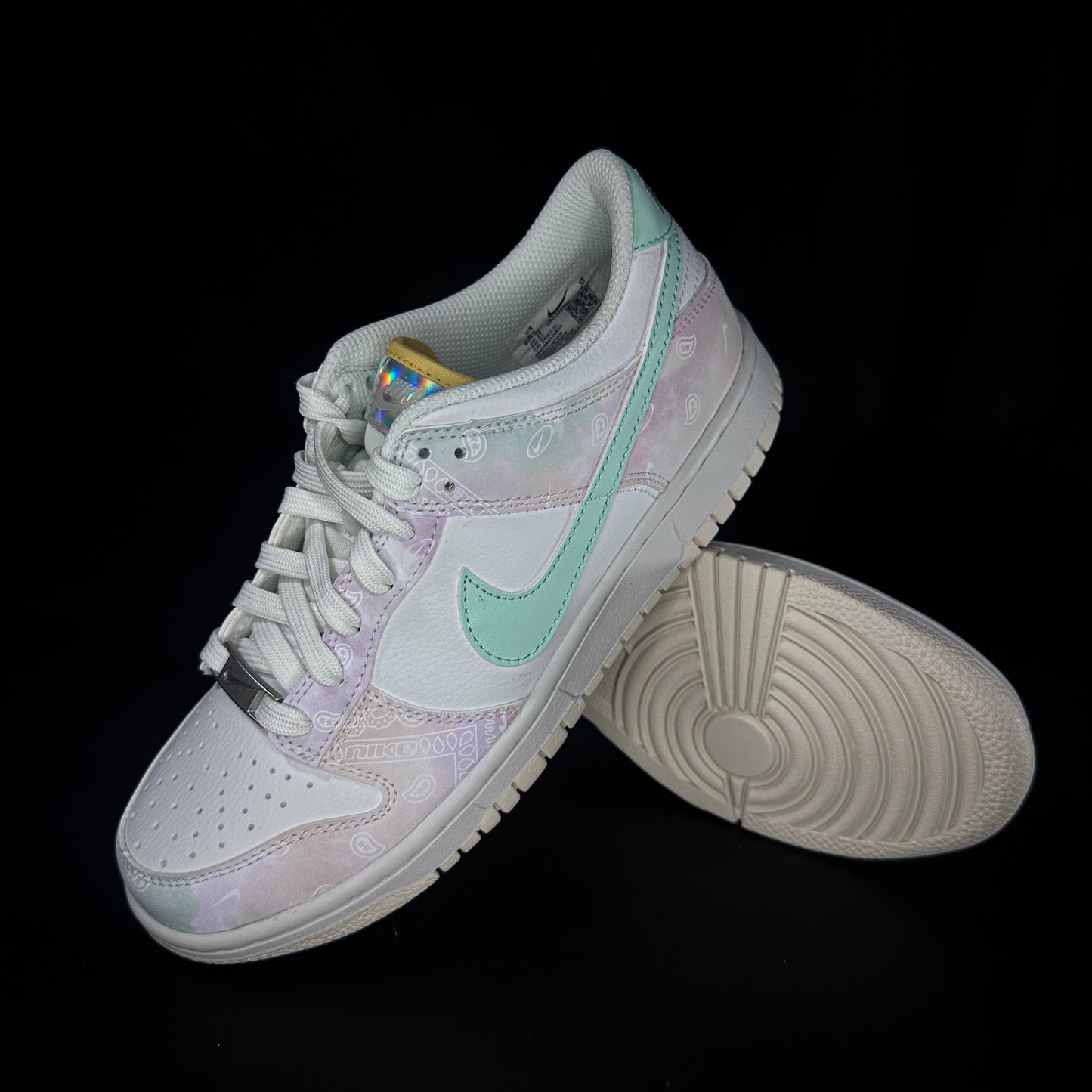 6us (7.5W) Nike Dunk Low “Pastel Paisley”