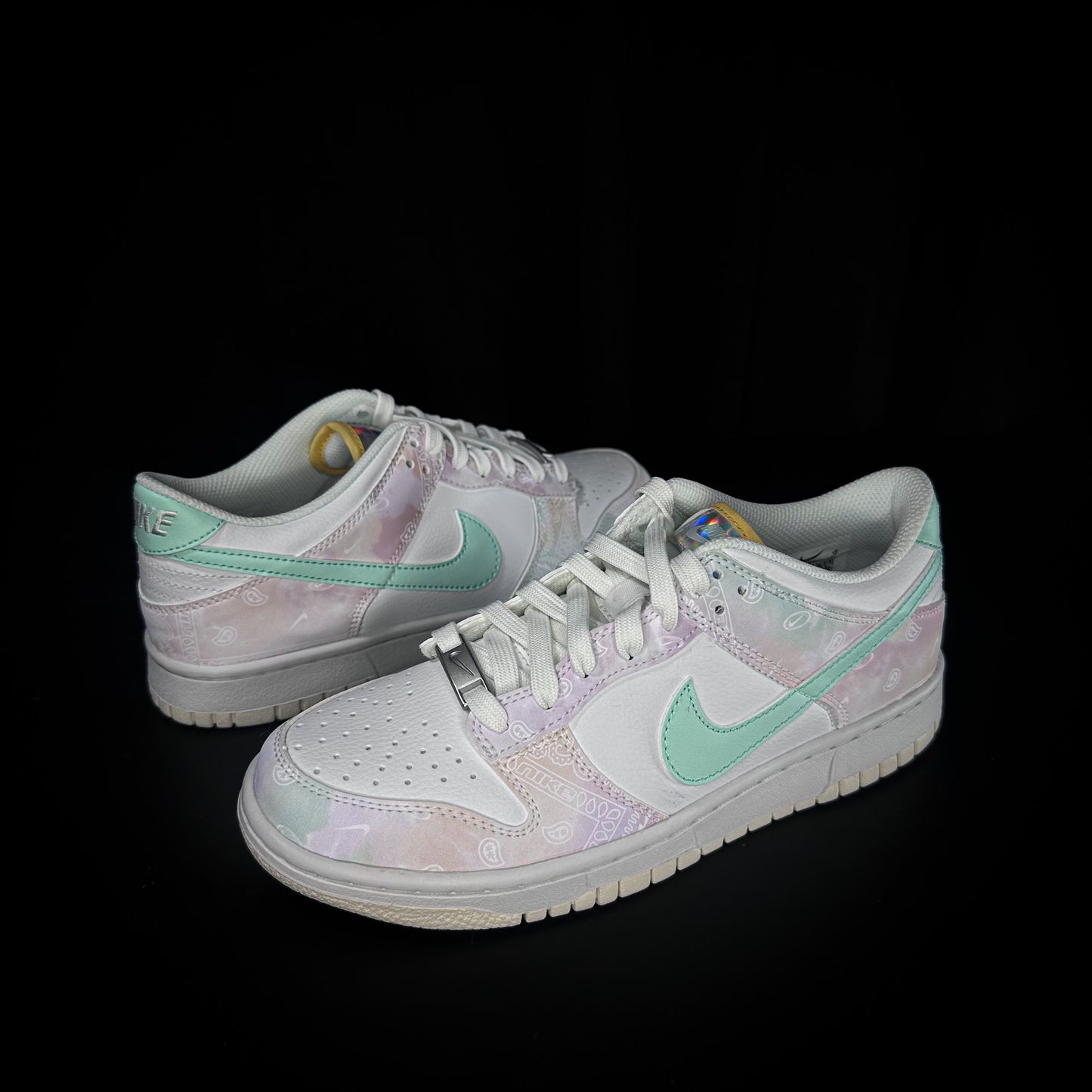 6us (7.5W) Nike Dunk Low “Pastel Paisley”