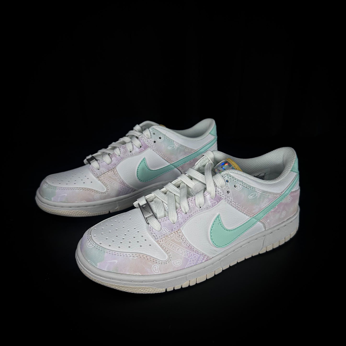 6us (7.5W) Nike Dunk Low “Pastel Paisley”