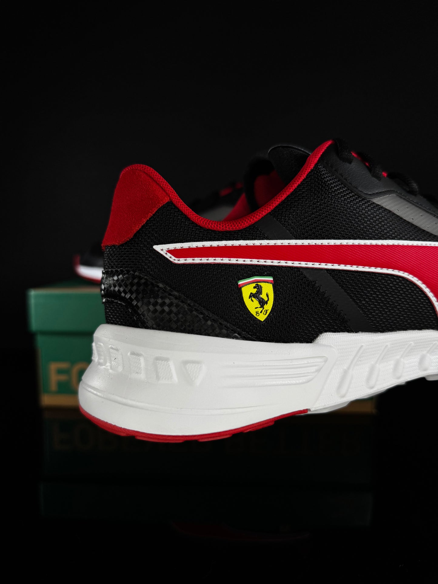 Tiburion x Ferrari