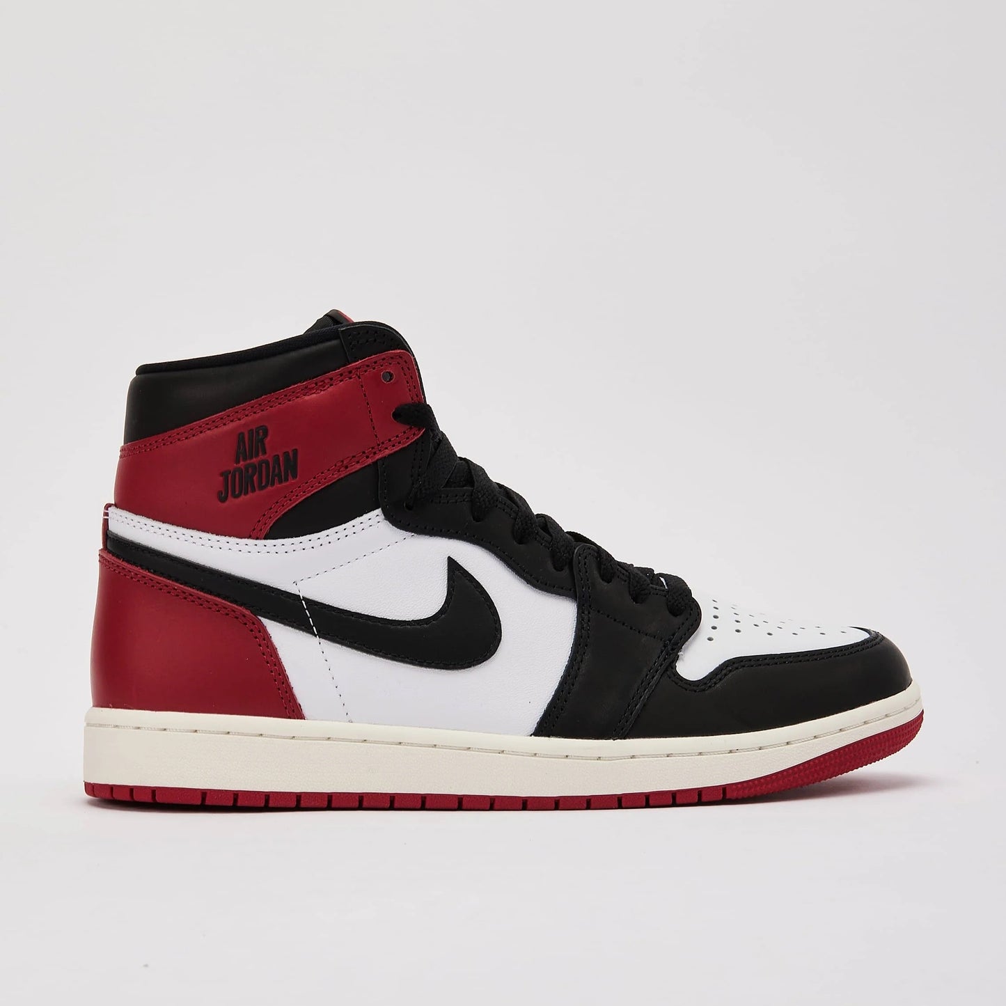 Jordan 1 High OG “Black Toe Reimagined” 10,5us