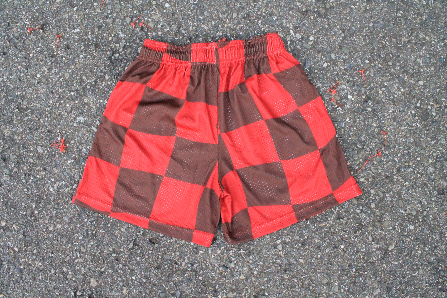 Short “Red Chocolate Wavy Flag” L