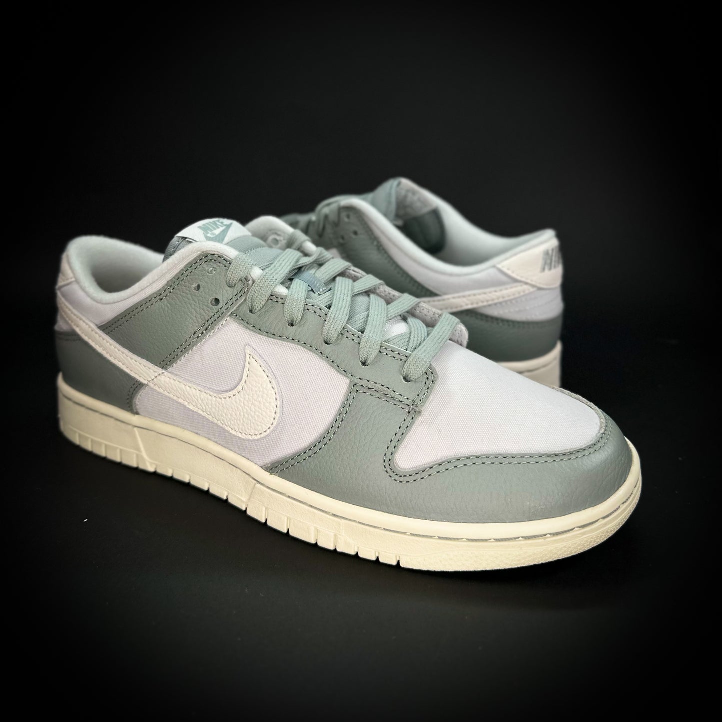 Dunk Low “Mica Green” 10us