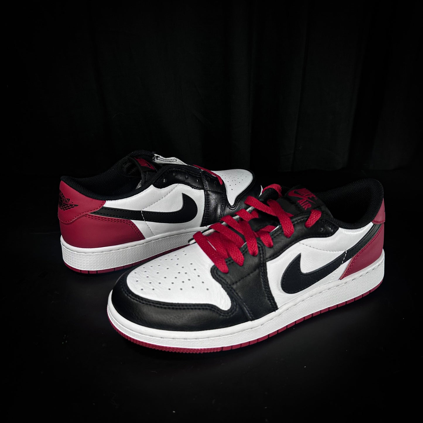 10.5us Nike Jordan 1 Low OG “Black Toe” 