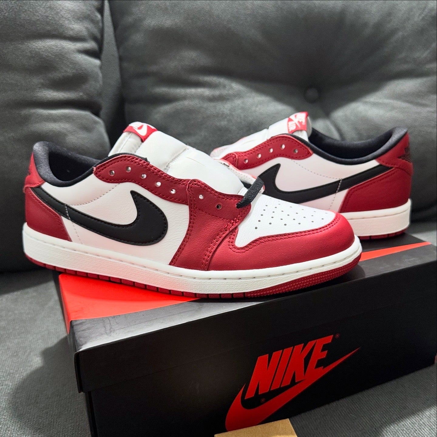 10.5us Nike Jordan 1 Low OG “Black Toe” 