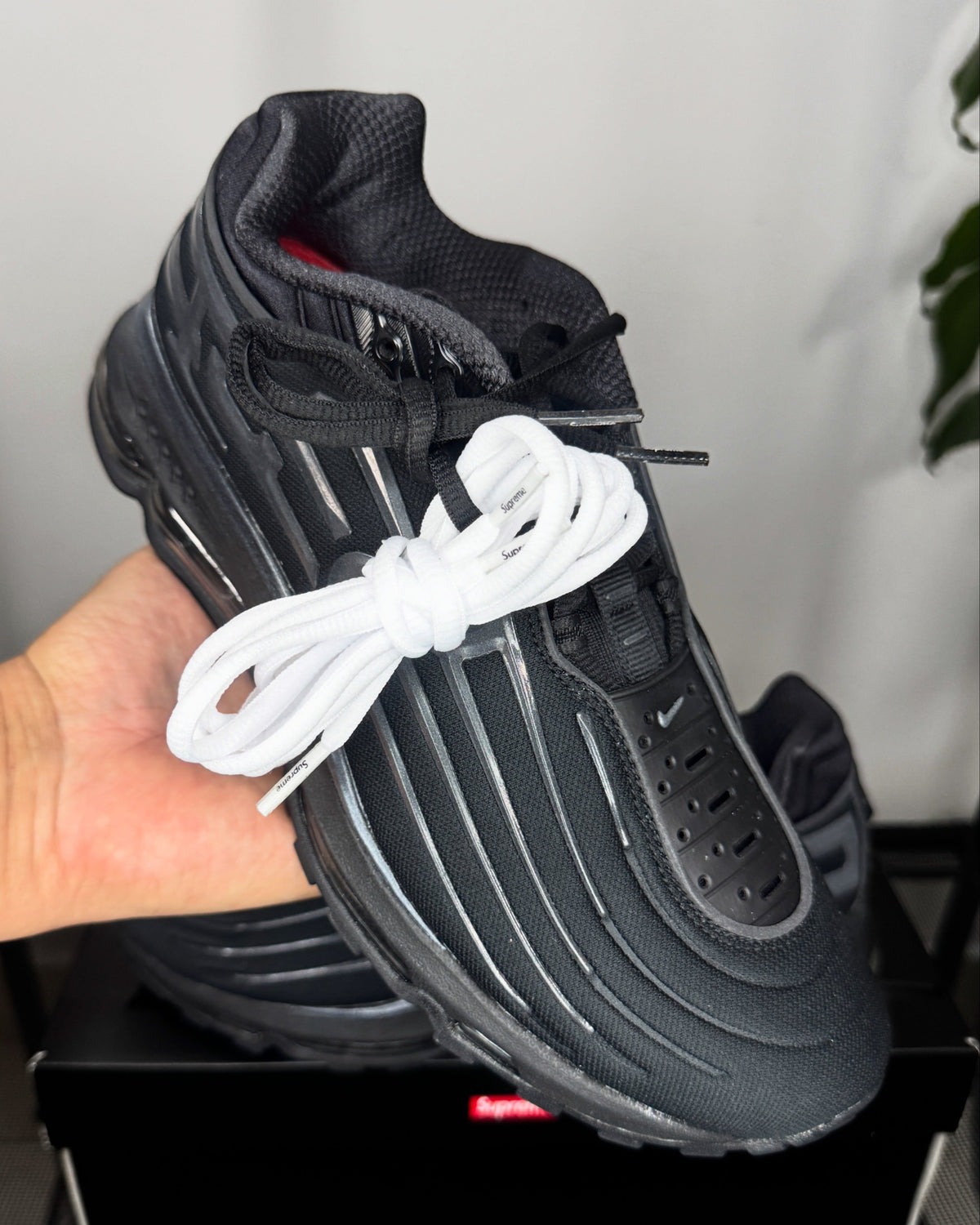 Air Max Ecstasy x Supreme Black