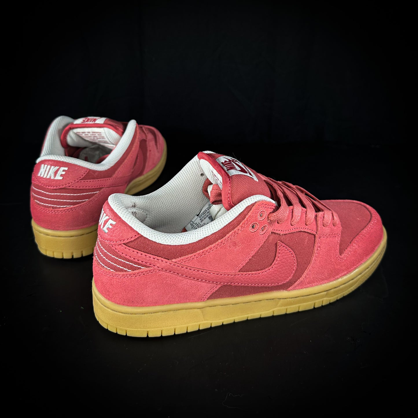 6.5us (8W) Nike SB Dunk Low “Adobe” 
