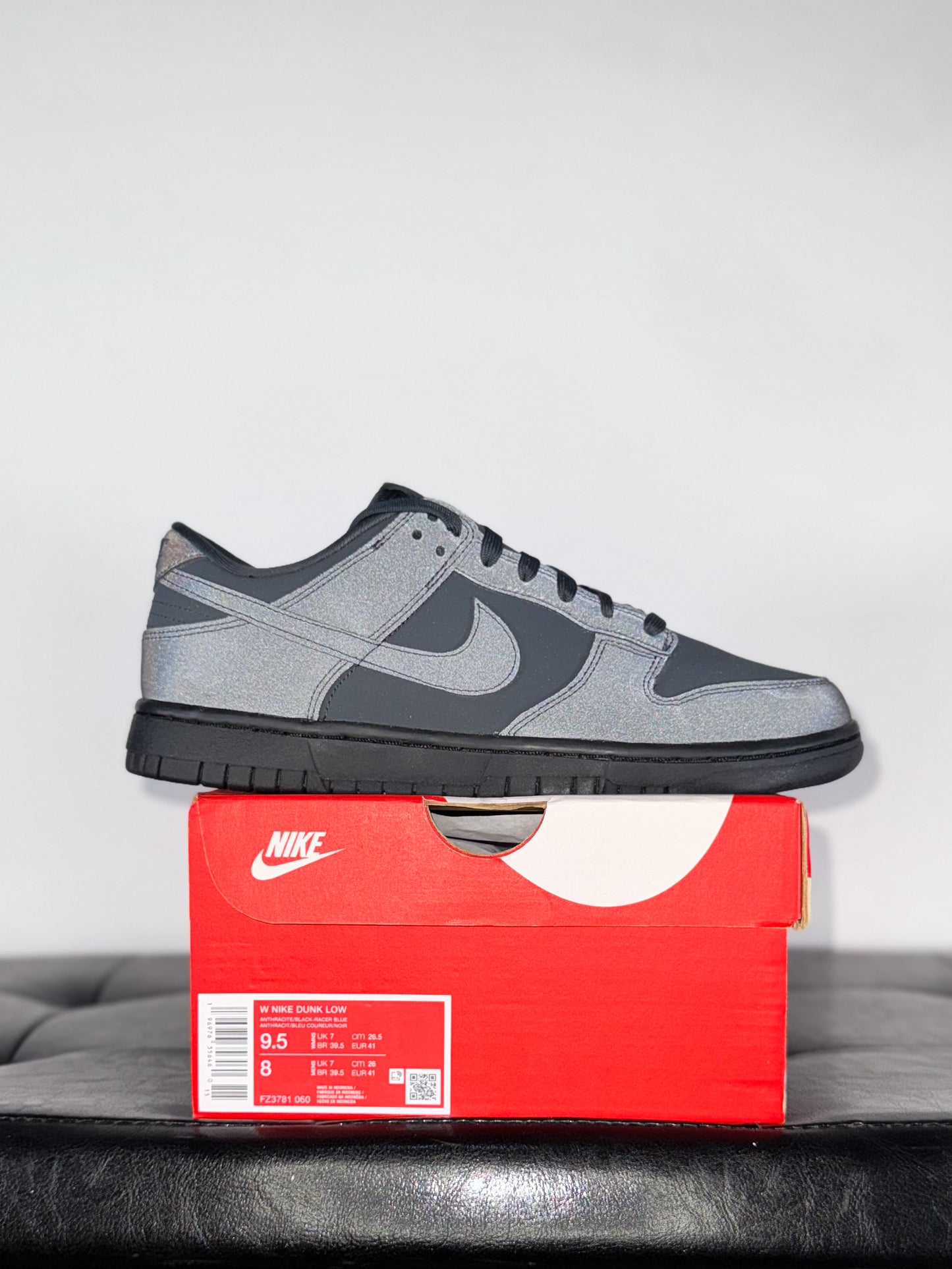 Dunk Low “Cyberdunk” 8us (9,5W)