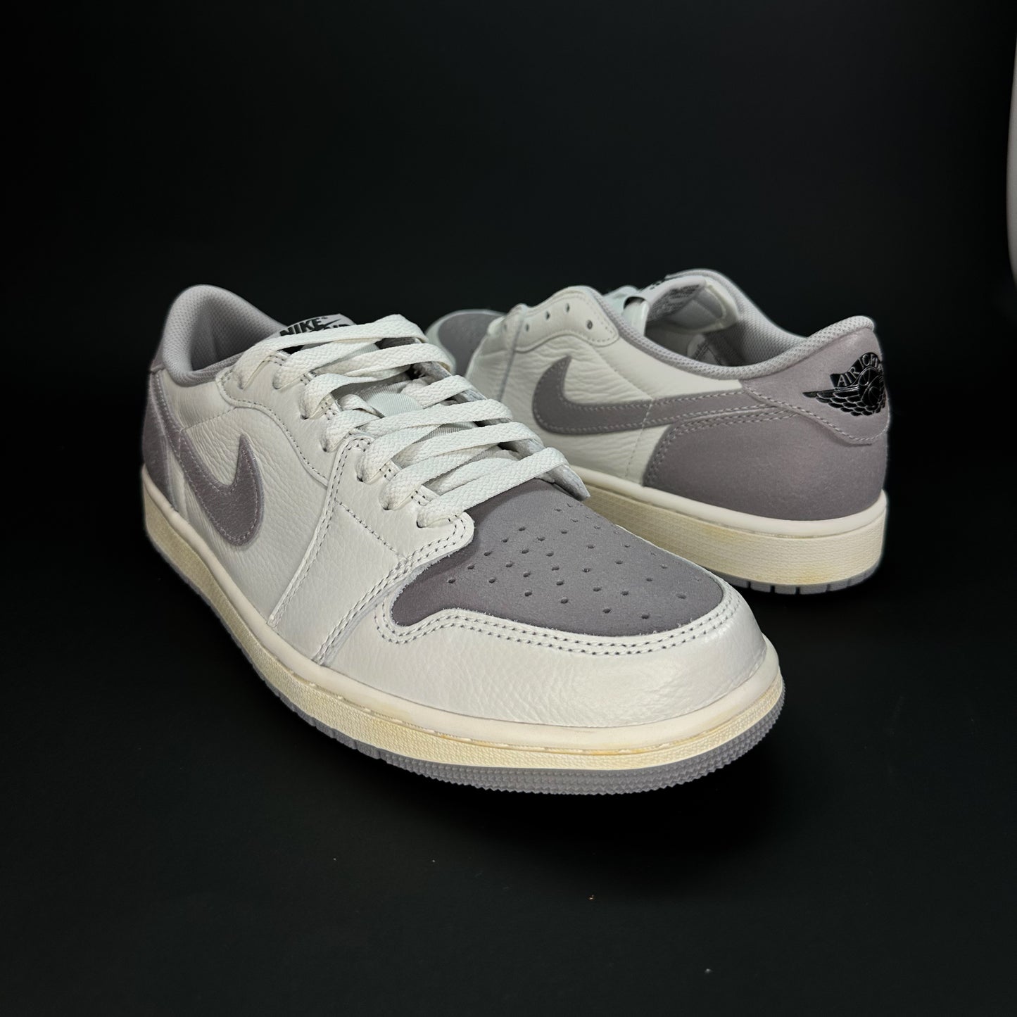 Jordan 1 Low OG “Atmosphere grey”