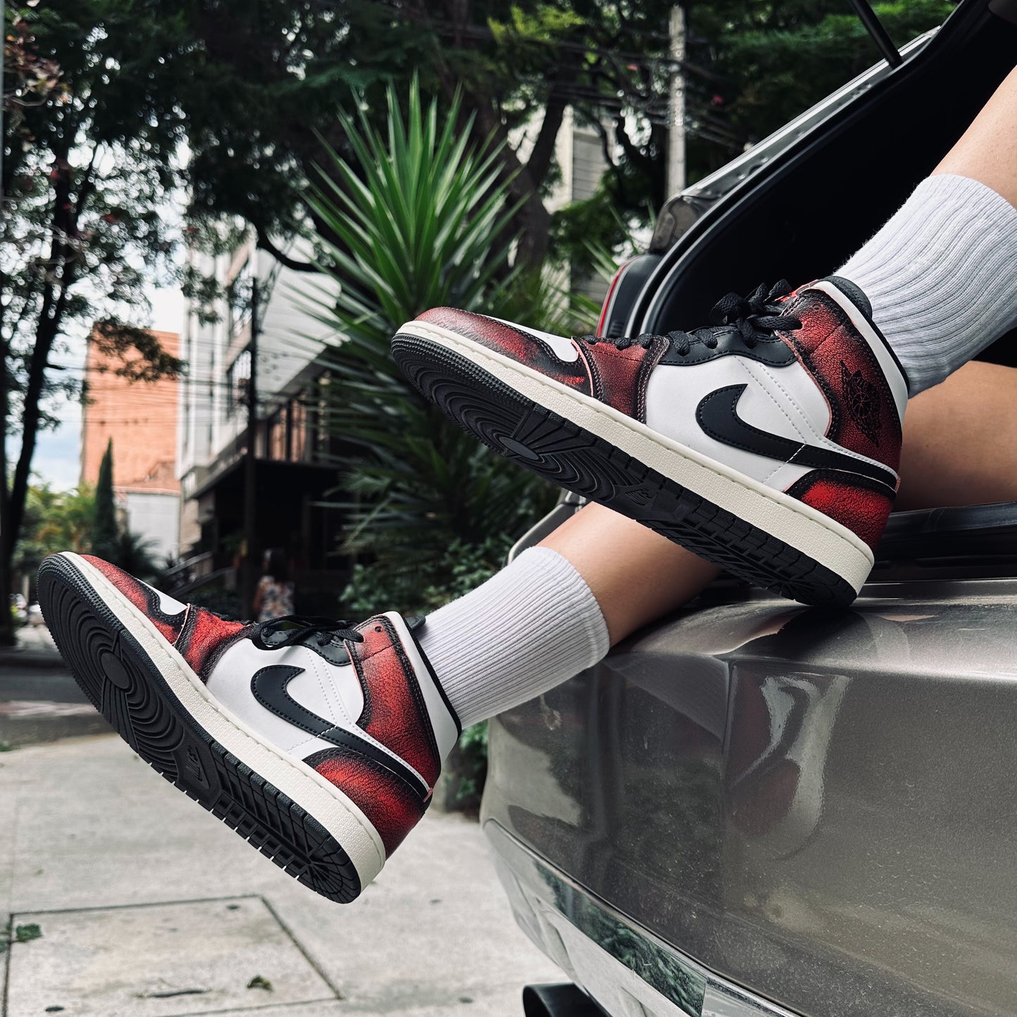 Jordan 1 Mid “Wear Away Chicago” 8us (9,5W)