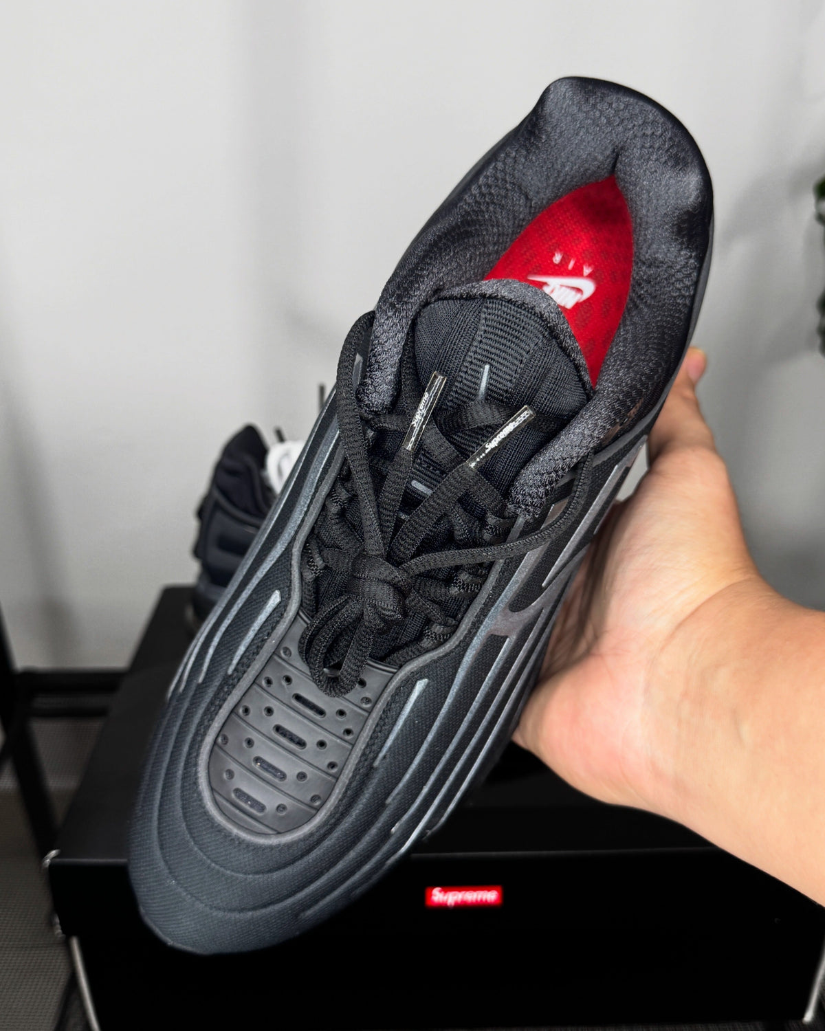 Air Max Ecstasy x Supreme Black