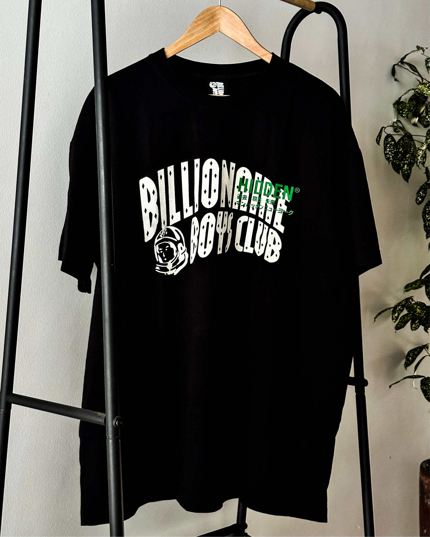 T-Shirt “Classic Curve Logo” Black XL