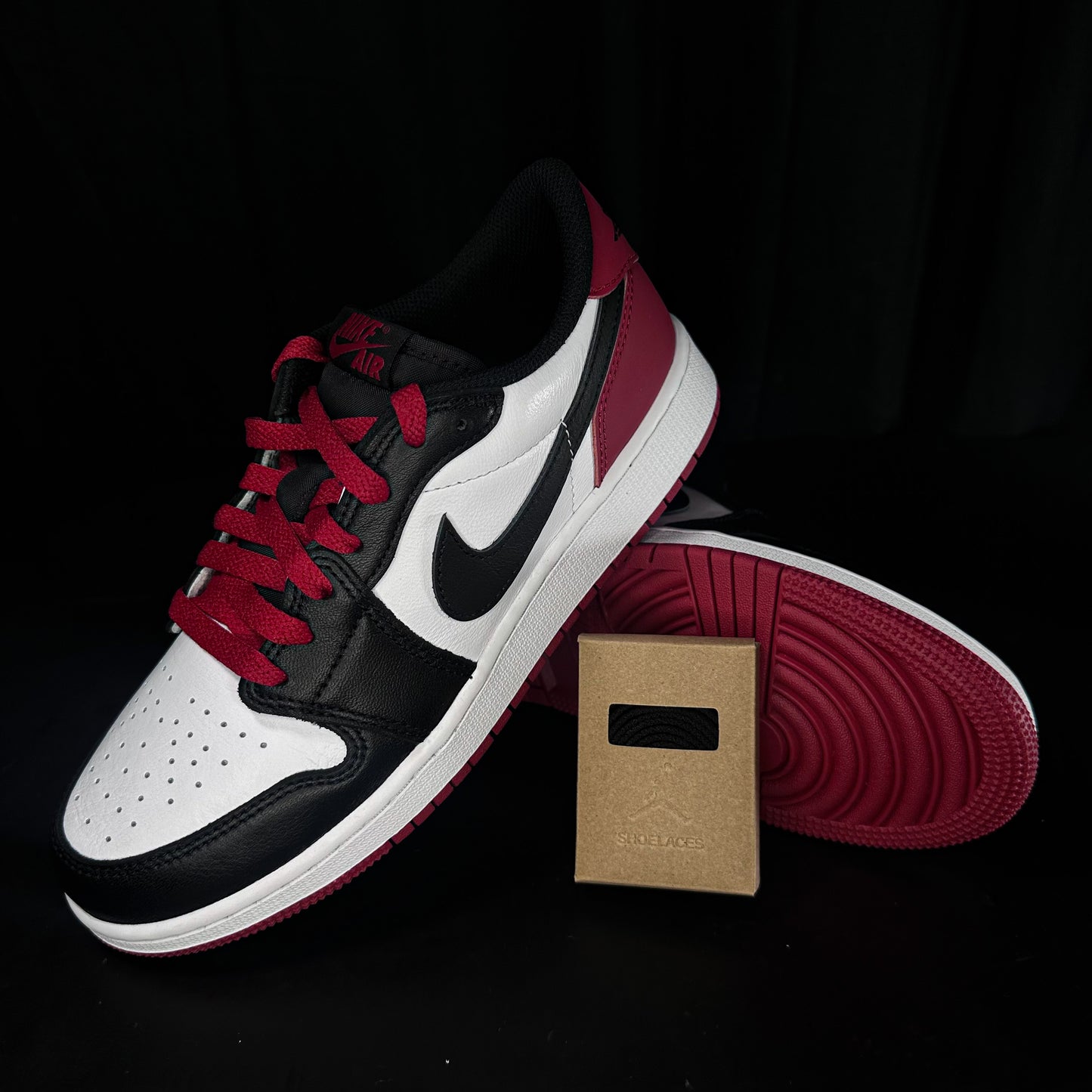 10.5us Nike Jordan 1 Low OG “Black Toe” 