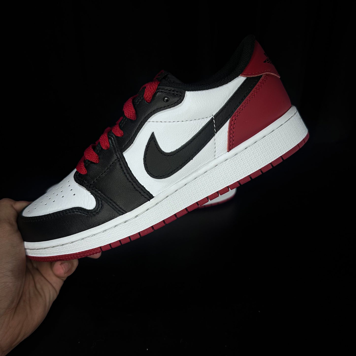 10.5us Nike Jordan 1 Low OG “Black Toe” 