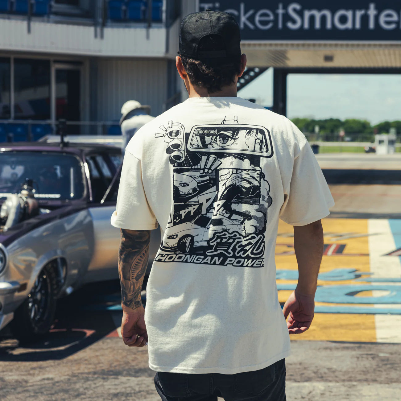 T-Shirt “On Site” Kream L