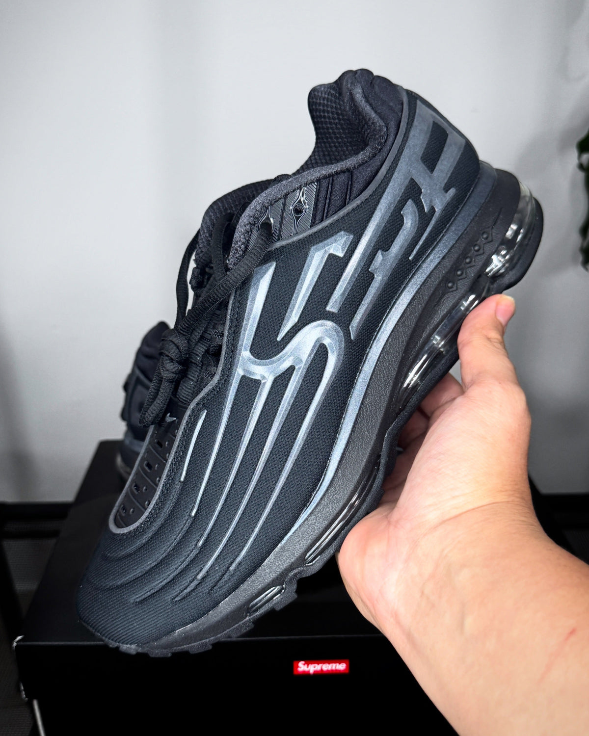 Air Max Ecstasy x Supreme Black