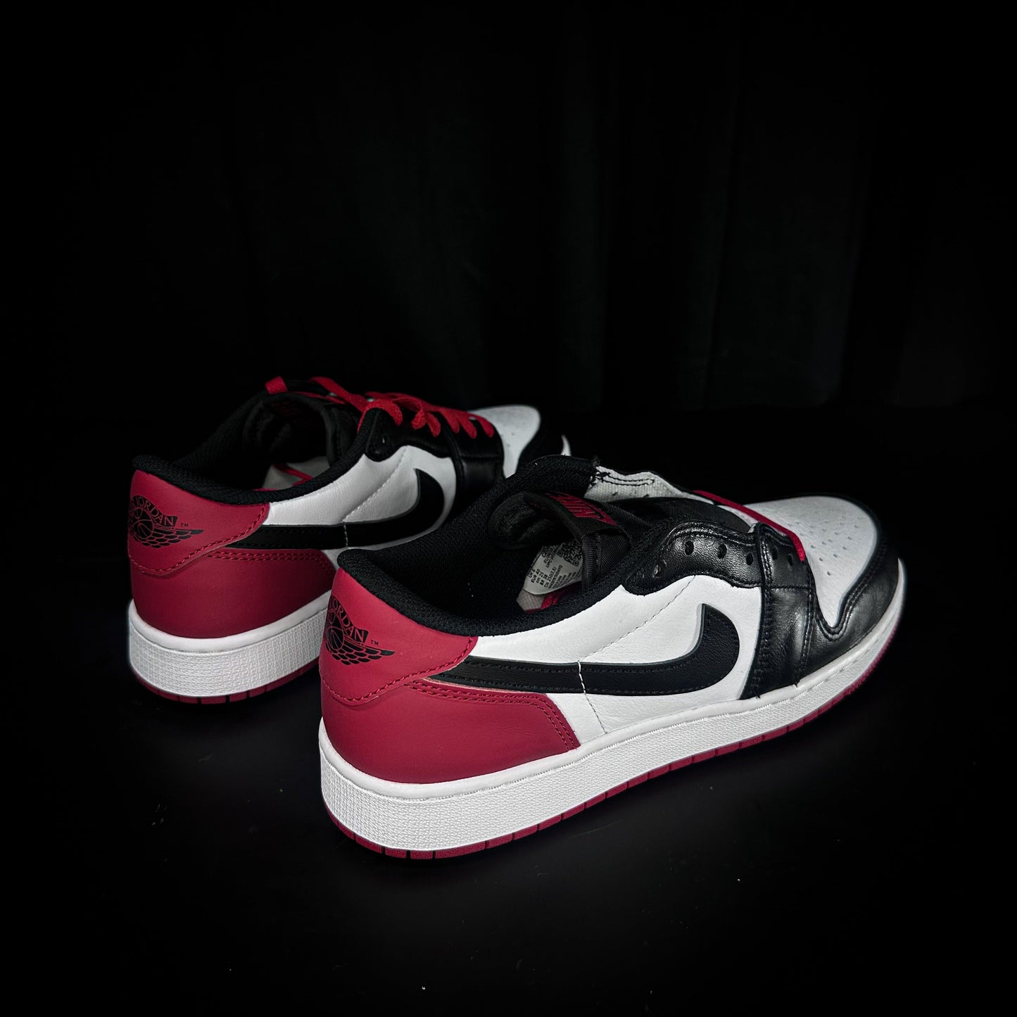 10.5us Nike Jordan 1 Low OG “Black Toe” 