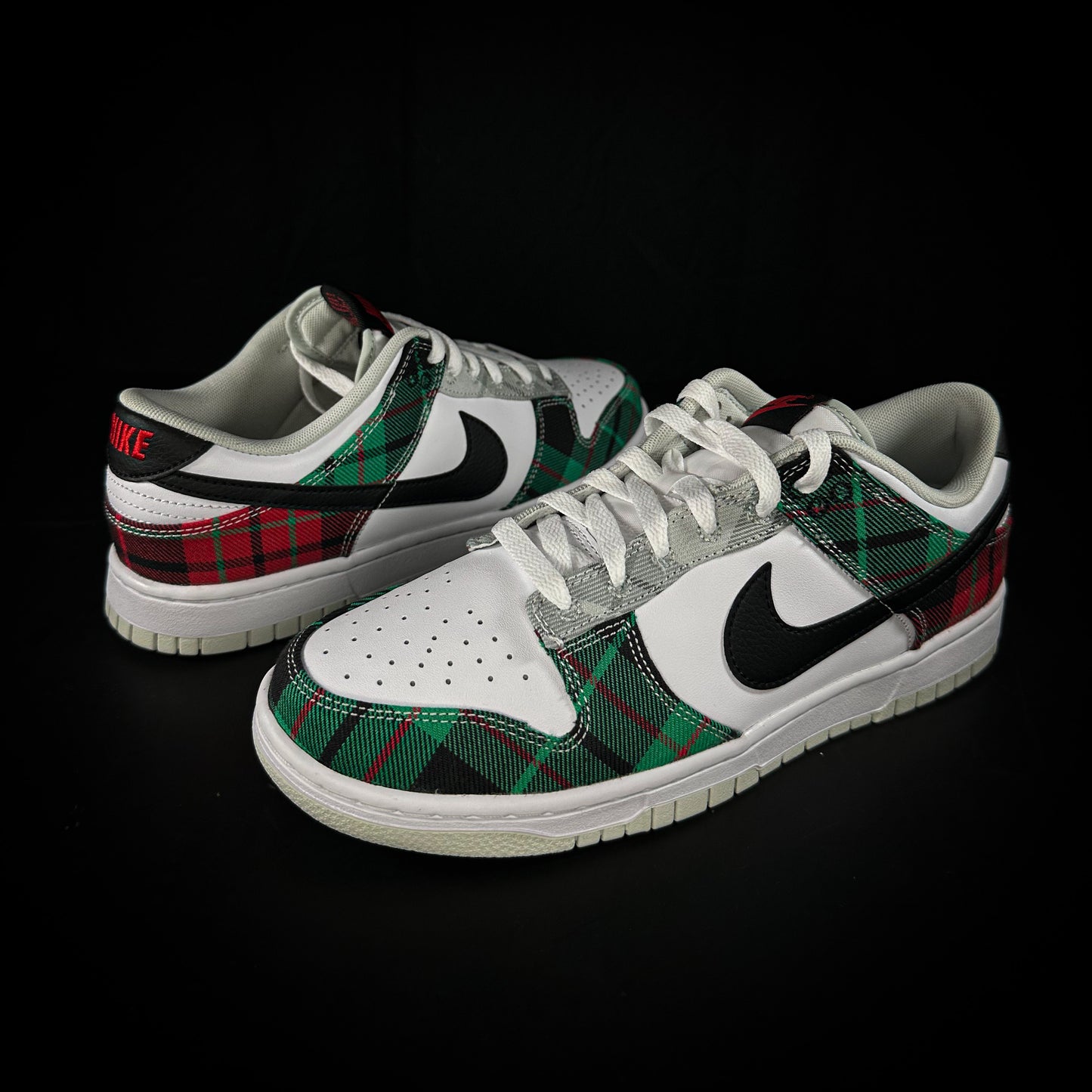 8.5us (10W) Nike Dunk Low “Tartan Plaid” 