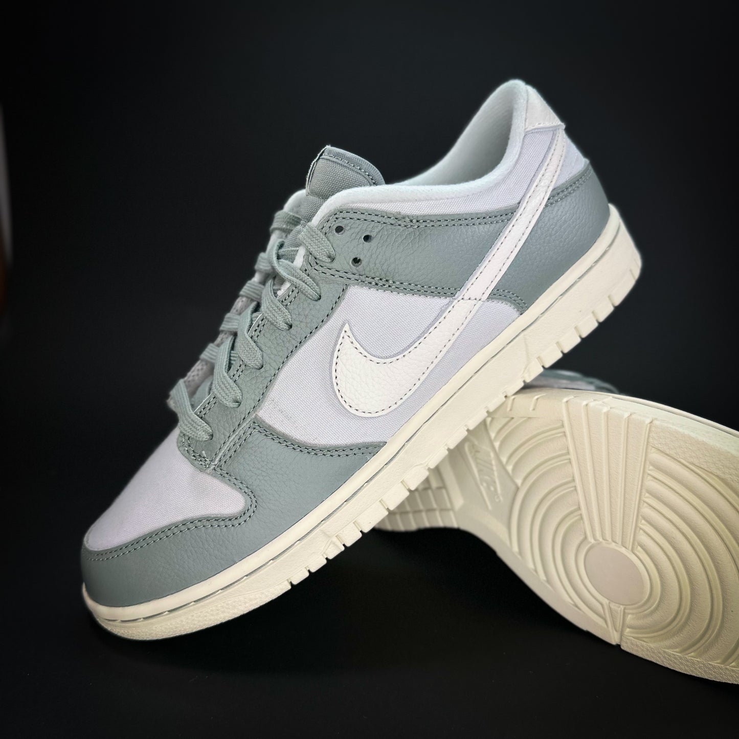 Dunk Low “Mica Green” 10us