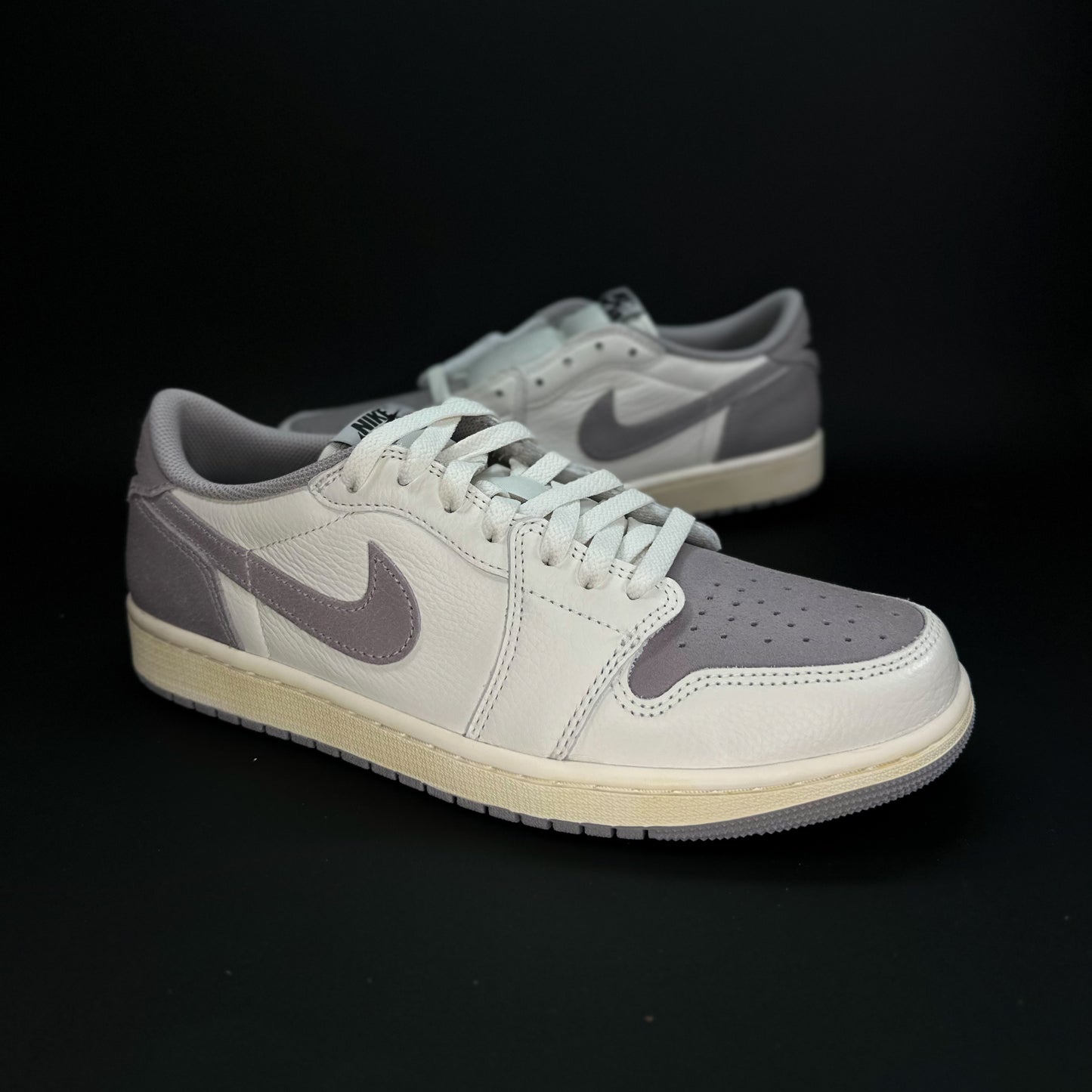 Jordan 1 Low OG “Atmosphere grey”