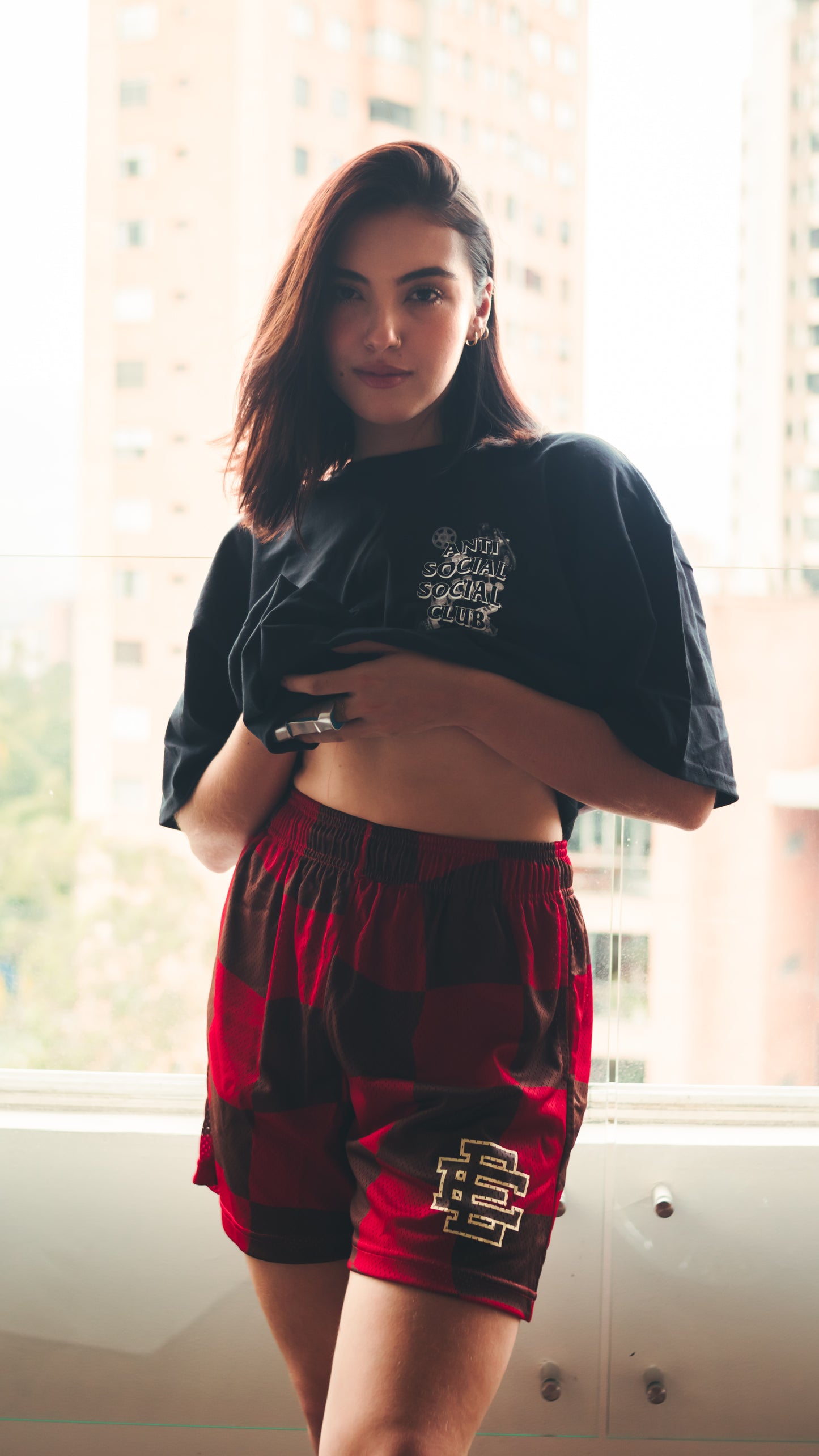 Short “Red Chocolate Wavy Flag” L