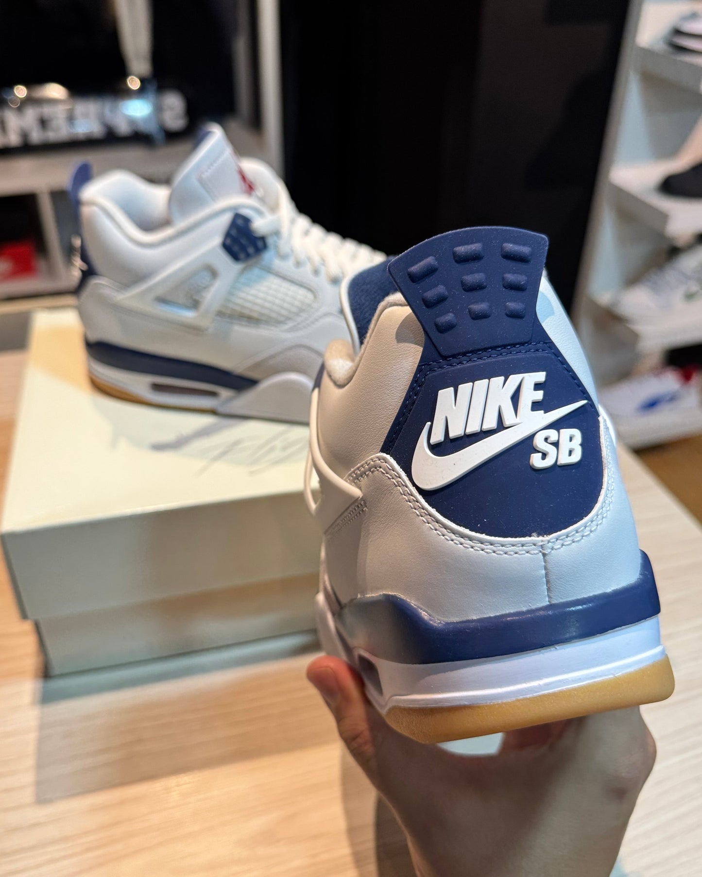 Jordan 4 SB “Navy” 9,5us