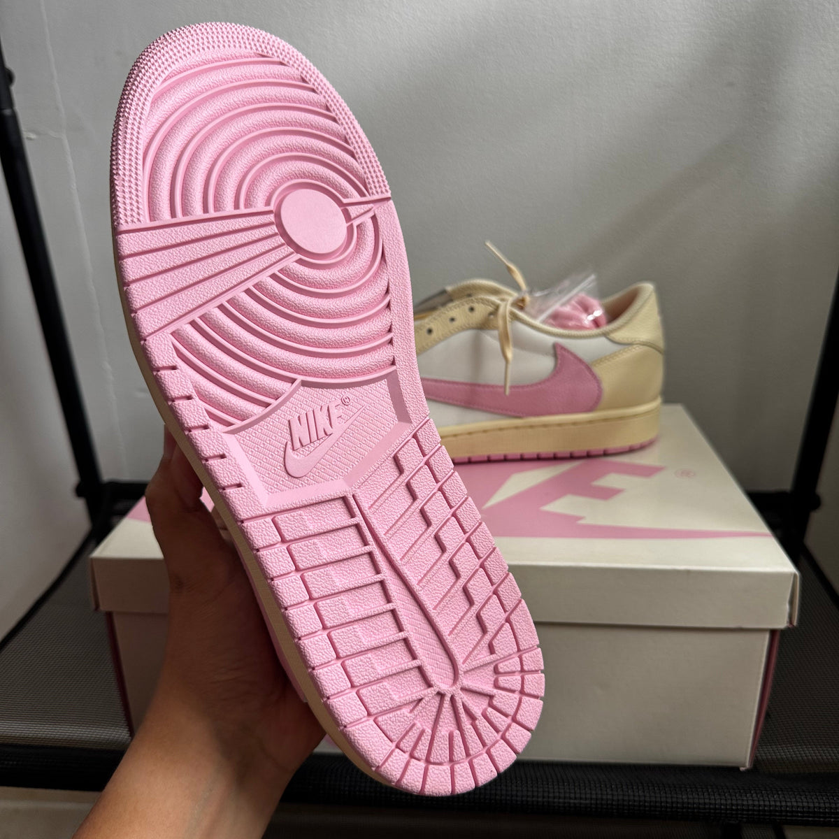 Nike Jordan 1 Low x Travis Scott "Shy Pink" 10,5us