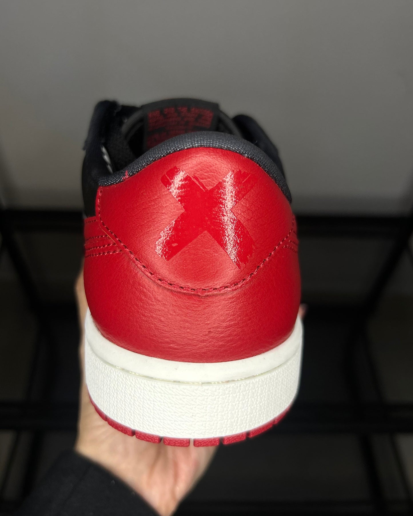 Jordan 1 Low OG “Banned"