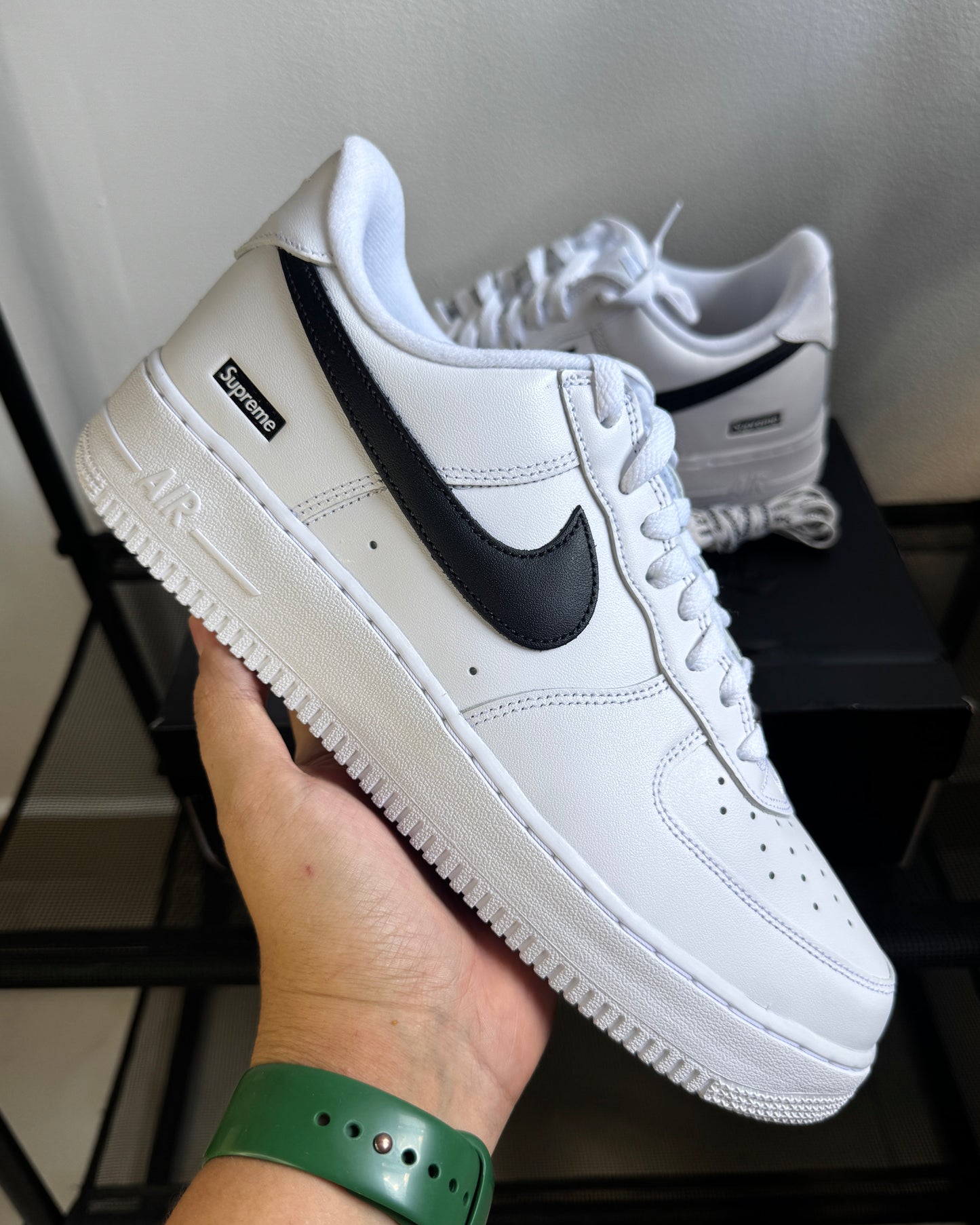Air Force One x Supreme “White & Black”