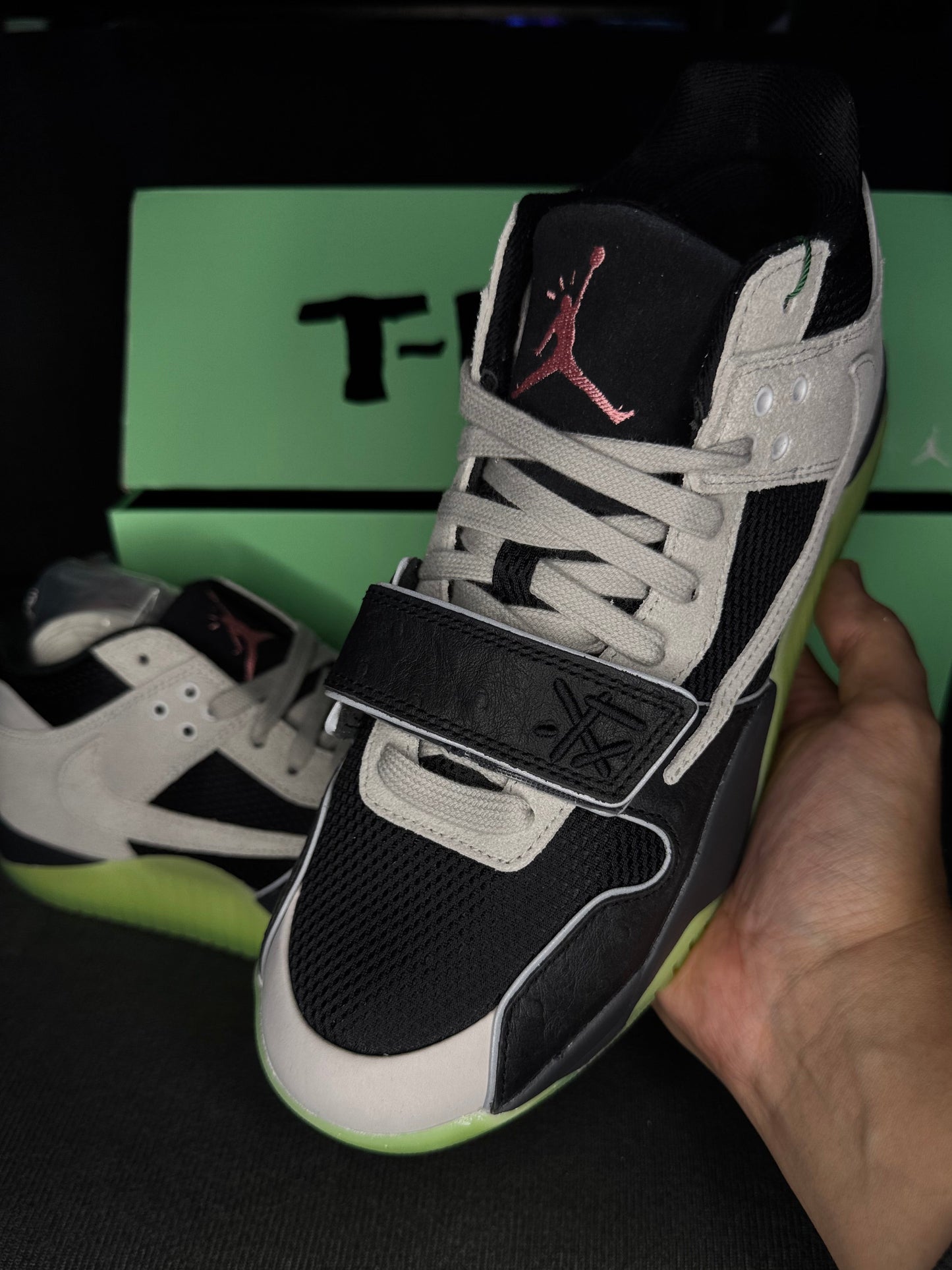 Jordan Jumpman Jack x Chase B "Black Night Silver" 9us