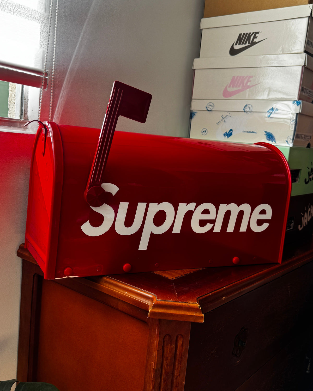 Mailbox x Gaines