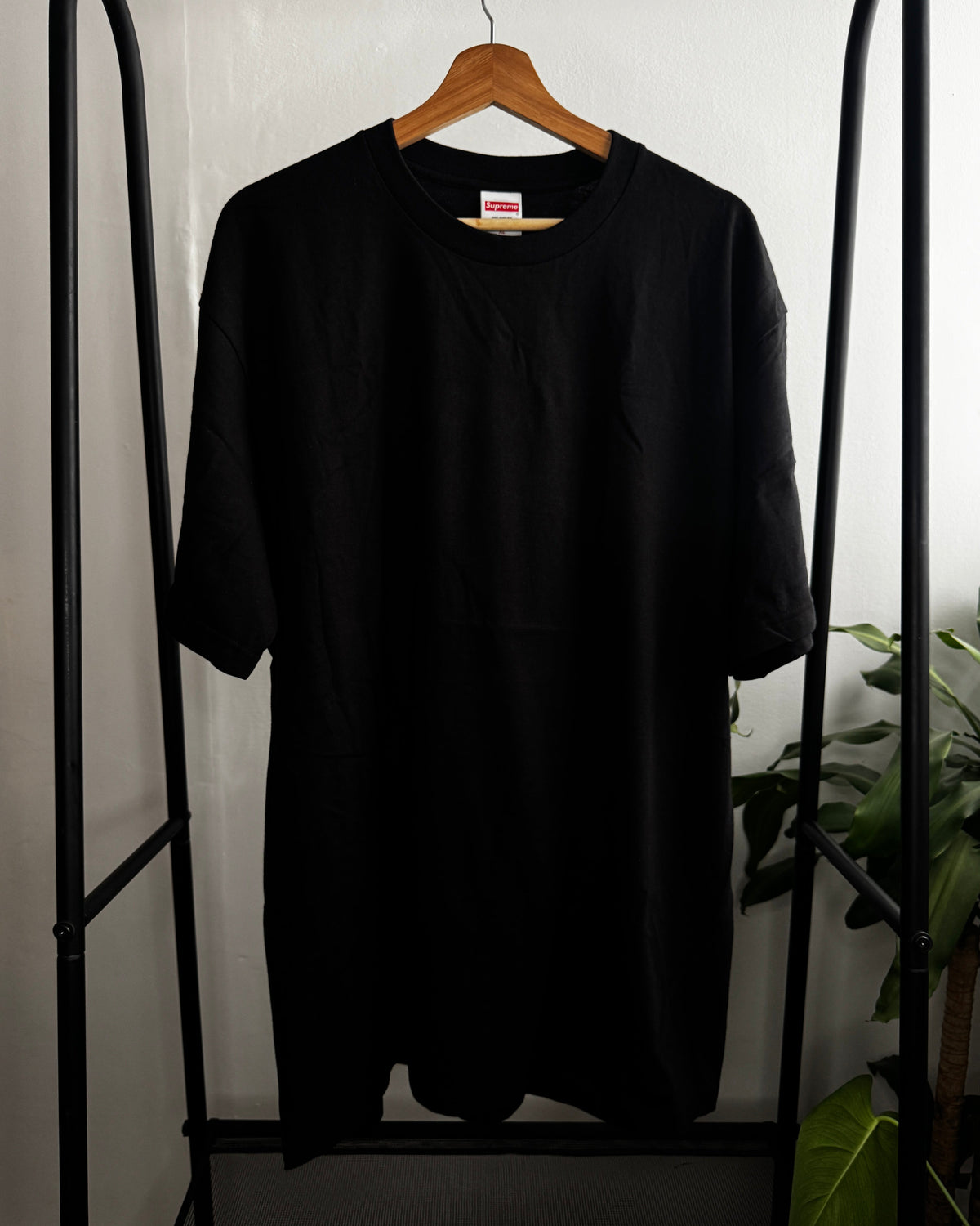 T-shirt “Gems" Black XL
