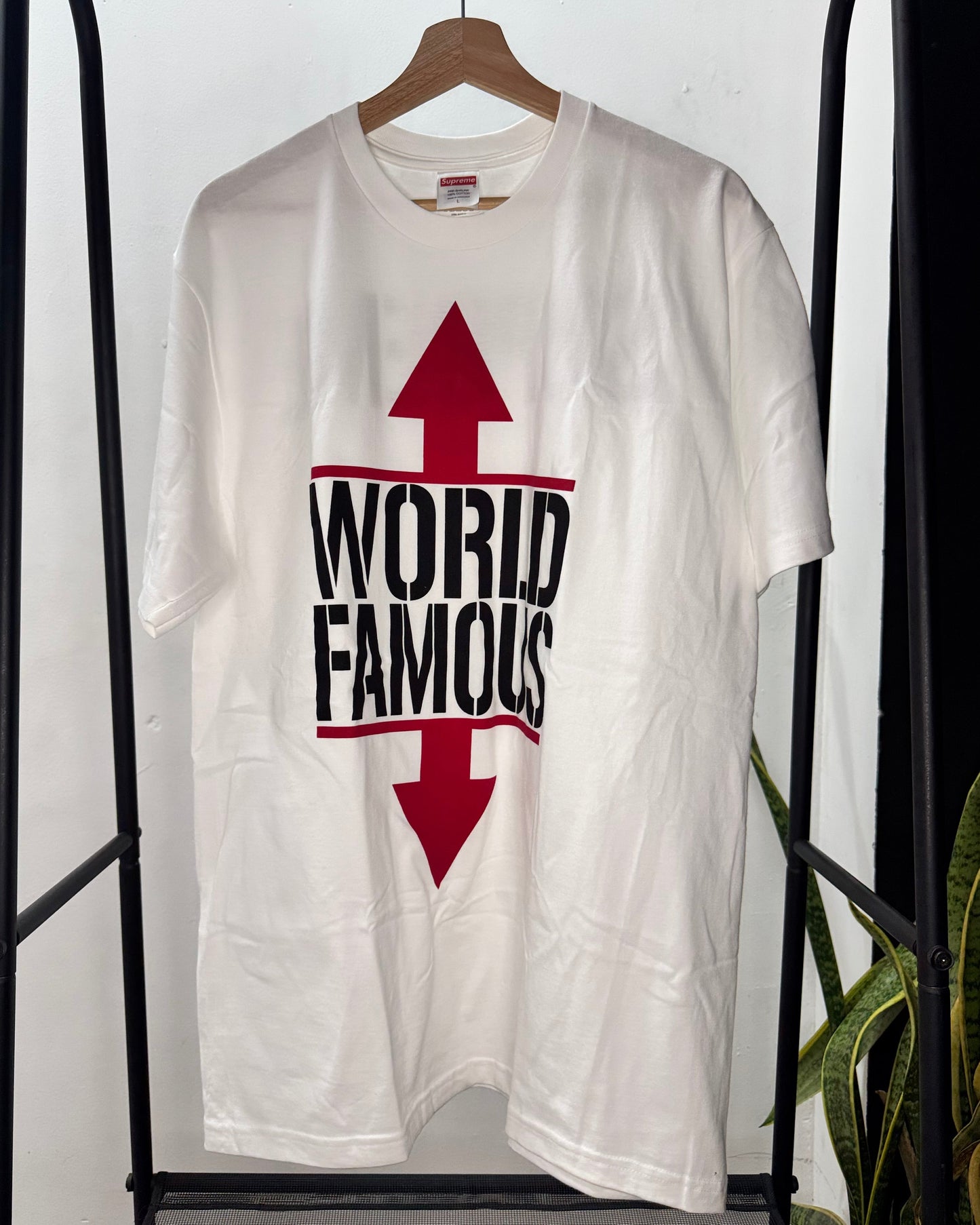 T-shirt “World Famous Tee" White