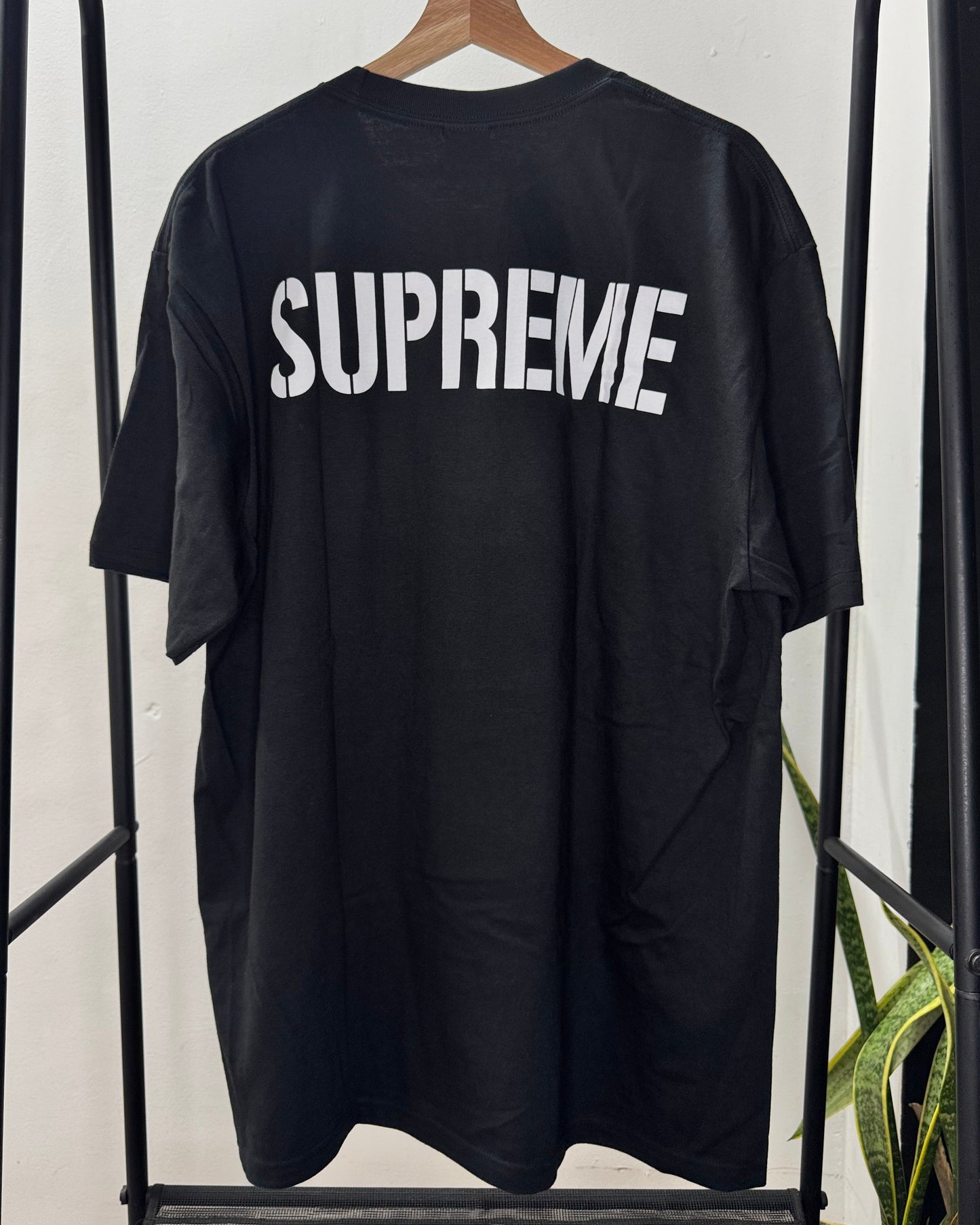 T-shirt “World Famous Tee" Black