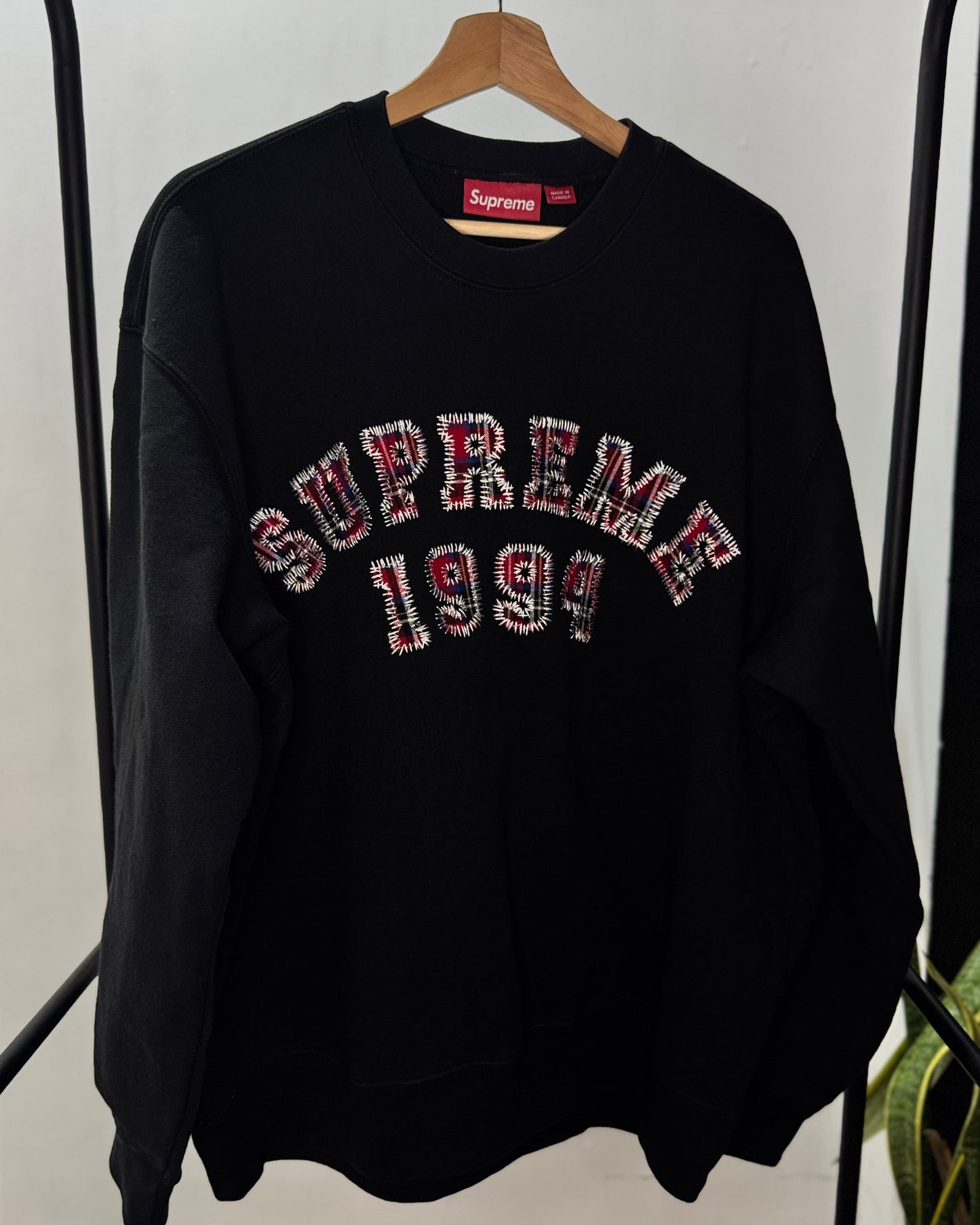 Plaid Arc Crewneck Black L