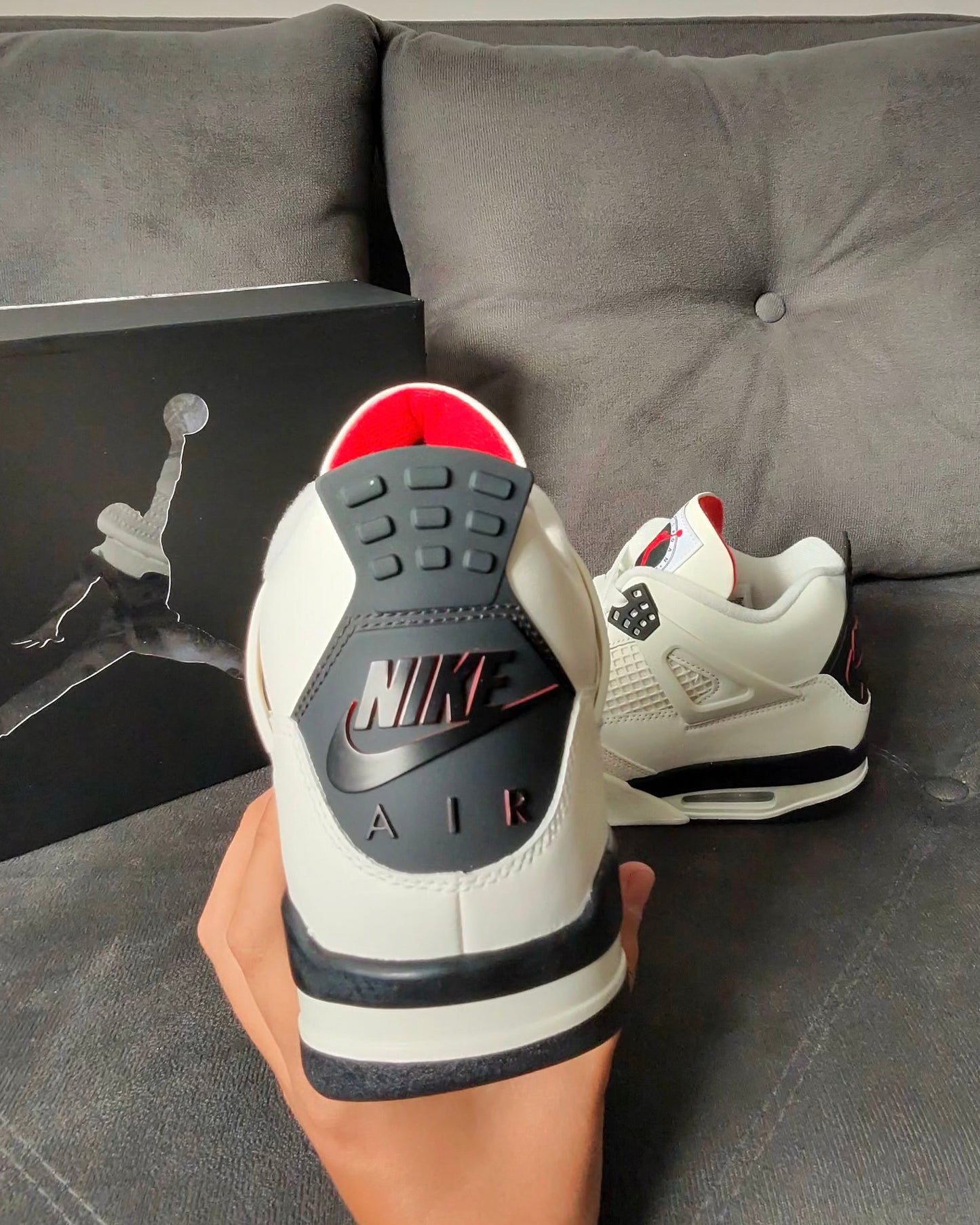 Jordan 4 Retro “Flight Club”